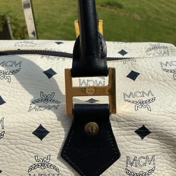 MCM Authentic Vintage Monogram Boston Bag – EUC 👜 - Picture 7 of 13